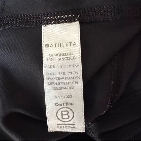 Athleta Ultimate Stash Pocket 9” Short Leggings Size XS - Picture 7 of 8